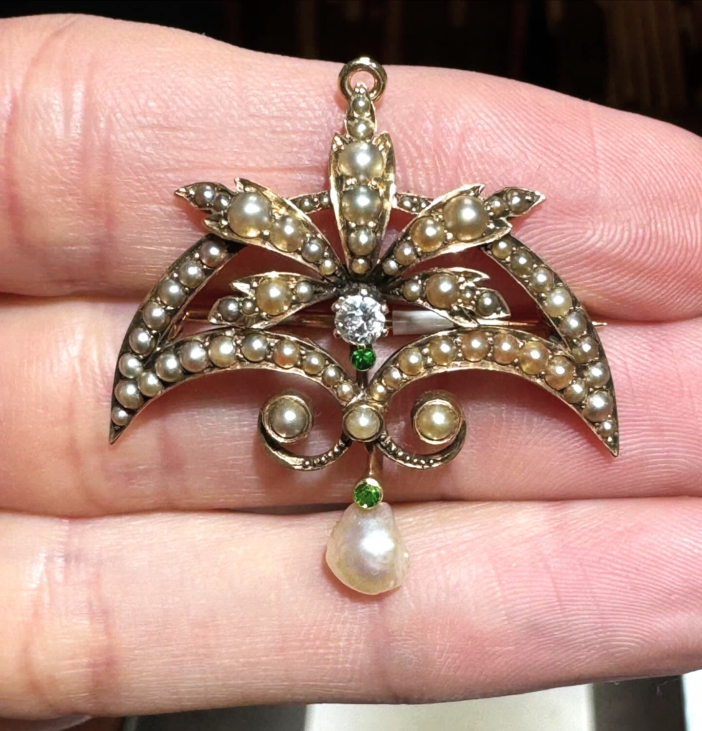 Why Pearls Make the Perfect Gift for Christmas - jewerly in new orleans