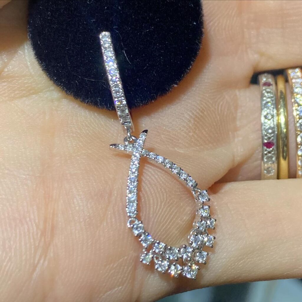 The Beauty of Teardrop Diamond Pendants A Symbol of Grace & Sophistication - beje diamonds - diamonds new orleans