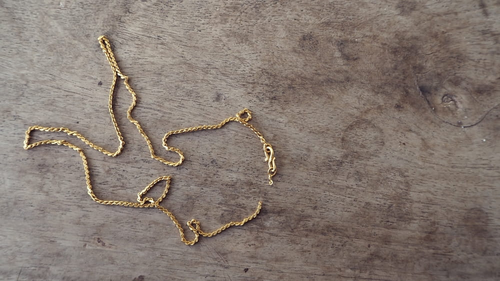 How Saltwater Damages Fine Jewelry—and How to Protect It - jewerly store metairie - beje jewerly